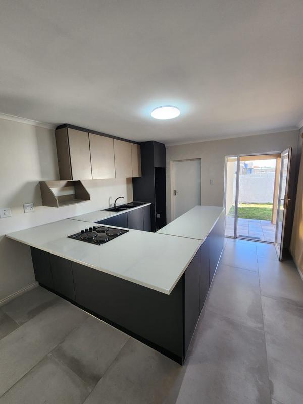 To Let 3 Bedroom Property for Rent in Fairview Eastern Cape